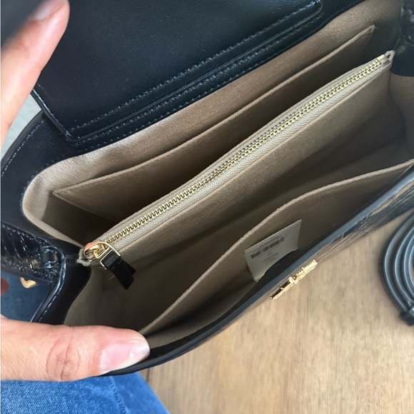 1018$+!! New Tory Burch Britten Black Leather Satchel & Matching Bifold Wallet - Picture 7 of 17